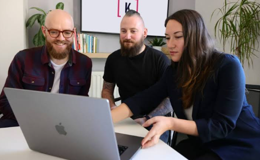 From Special Events to Branding: Choosing the Right Creative Services for Your Needs