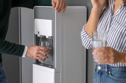 What to Consider When Choosing a Water Dispenser for the Workplace